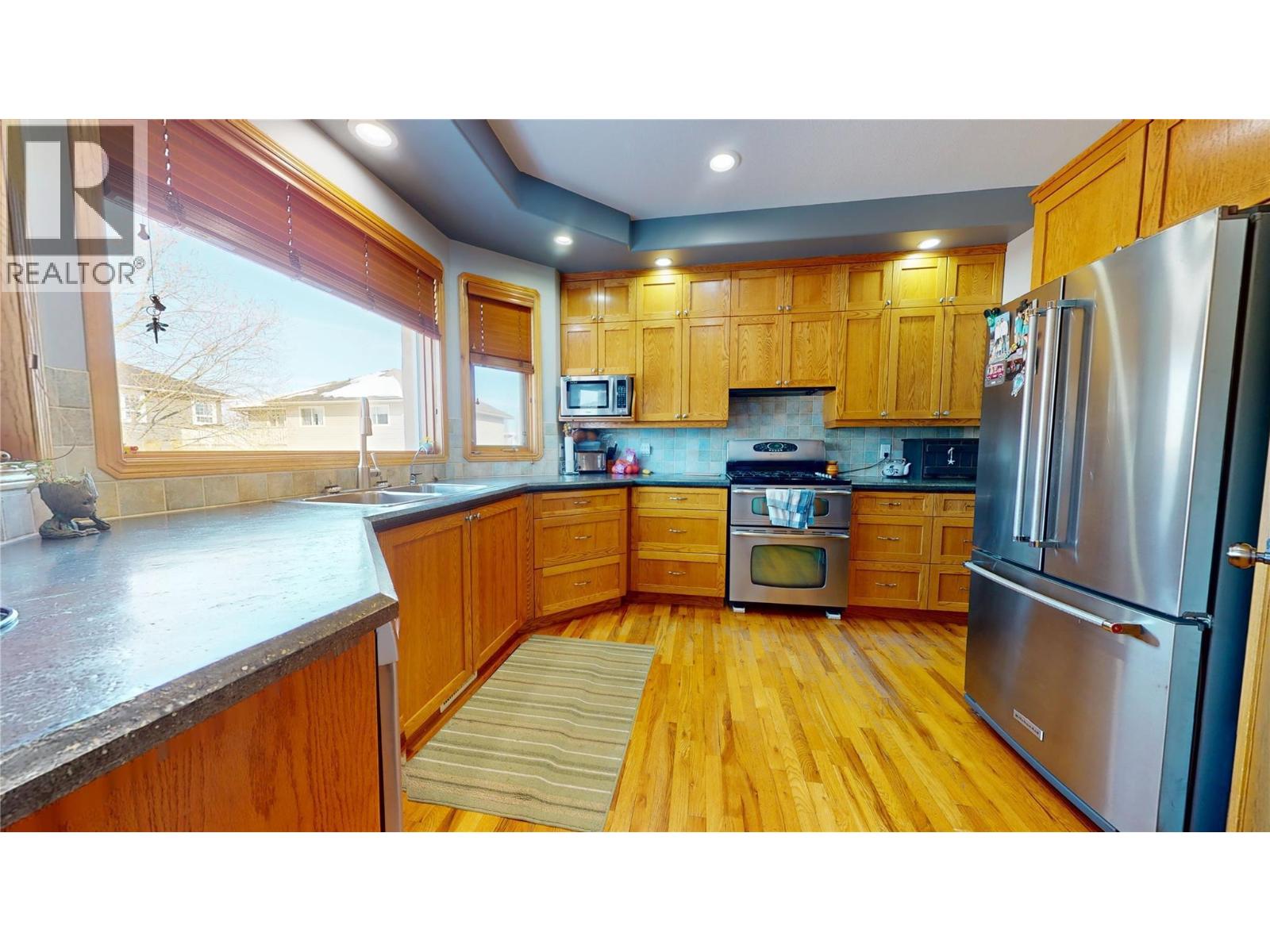 1340 92 Avenue, Dawson Creek, British Columbia  V1G 1C3 - Photo 2 - 10359730
