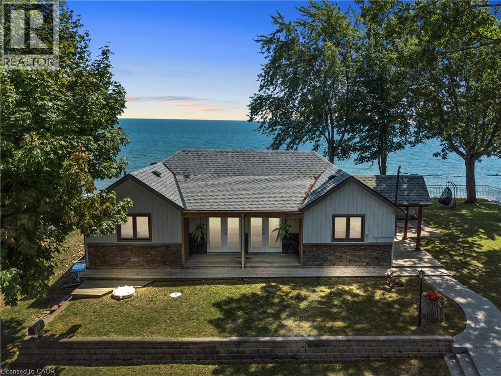 Property at 2094 LAKESHORE Road image 2