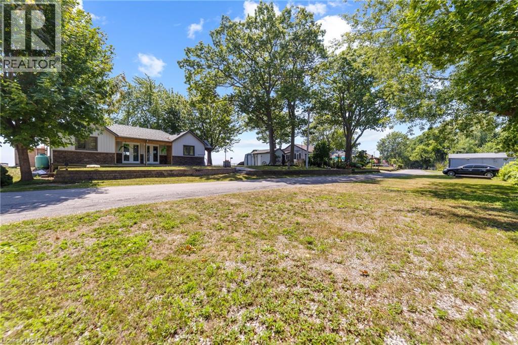 Property at 2094 LAKESHORE Road image 5