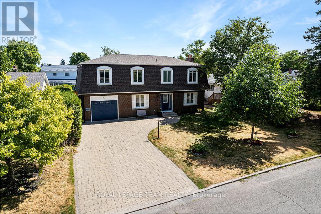 Property at 3 ROBERTA CRESCENT image 2