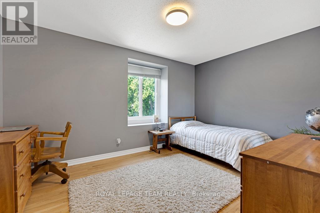 3 Roberta Crescent, Ottawa, Ontario  K2J 1G5 - Photo 37 - X12353665