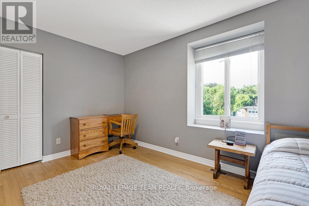 3 Roberta Crescent, Ottawa, Ontario  K2J 1G5 - Photo 38 - X12353665