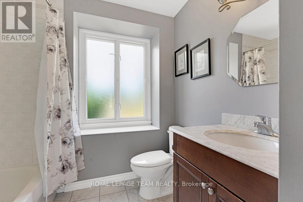 3 Roberta Crescent, Ottawa, Ontario  K2J 1G5 - Photo 43 - X12353665
