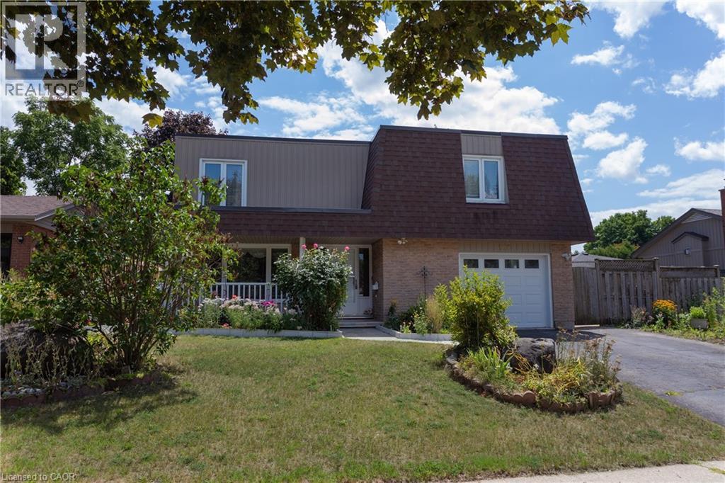 Property at 107 ROSENEATH Crescent image 2