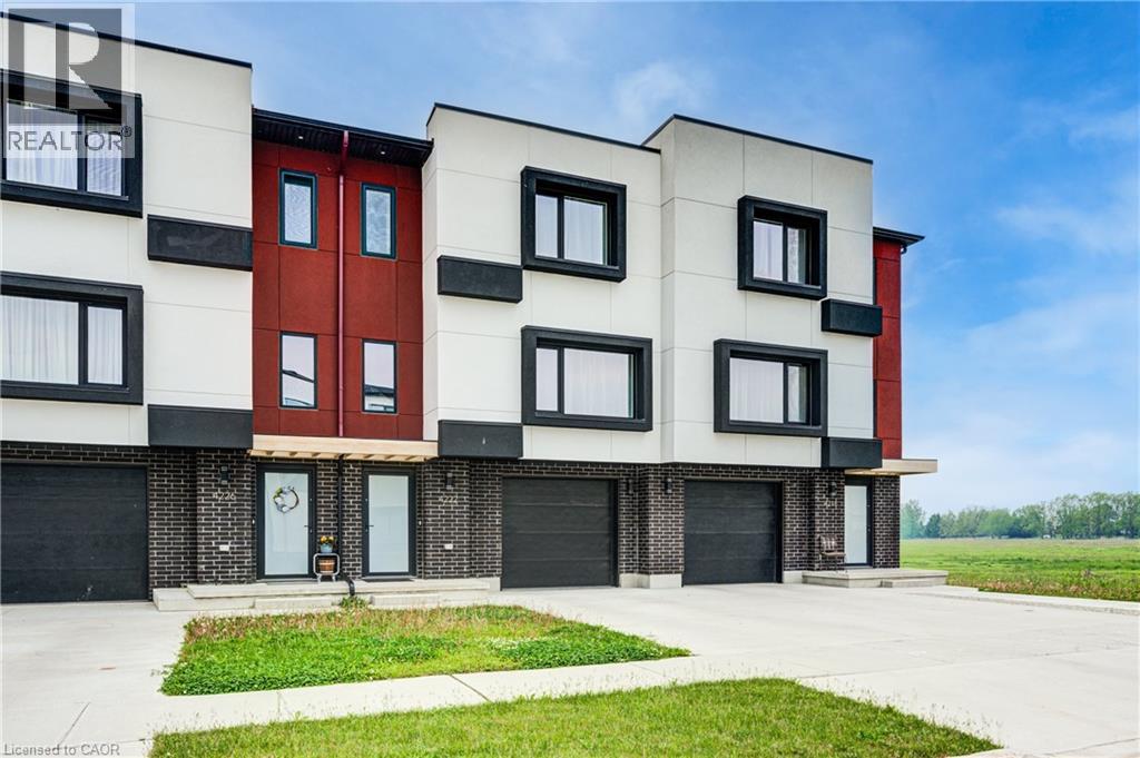 Photo 3 of 50 for 4222 Lismer Lane Unit# 14