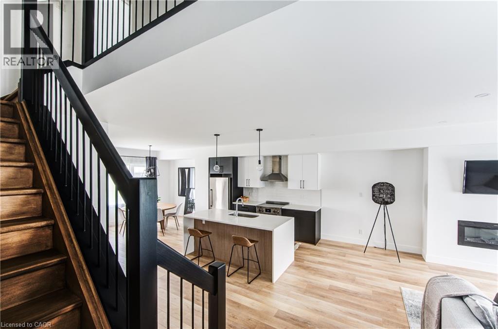 Photo 30 of 50 for 4222 Lismer Lane Unit# 14