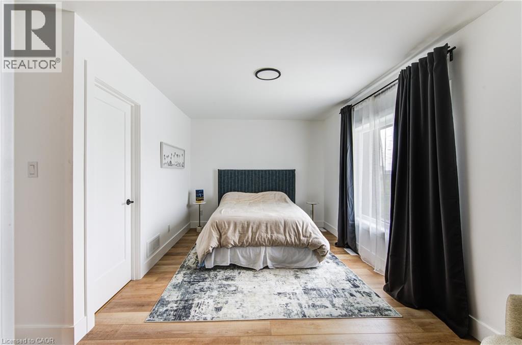 Photo 37 of 50 for 4222 Lismer Lane Unit# 14