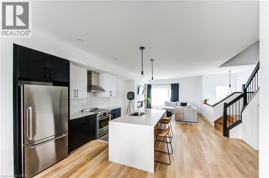 Photo 9 of 50 for 4222 Lismer Lane Unit# 14