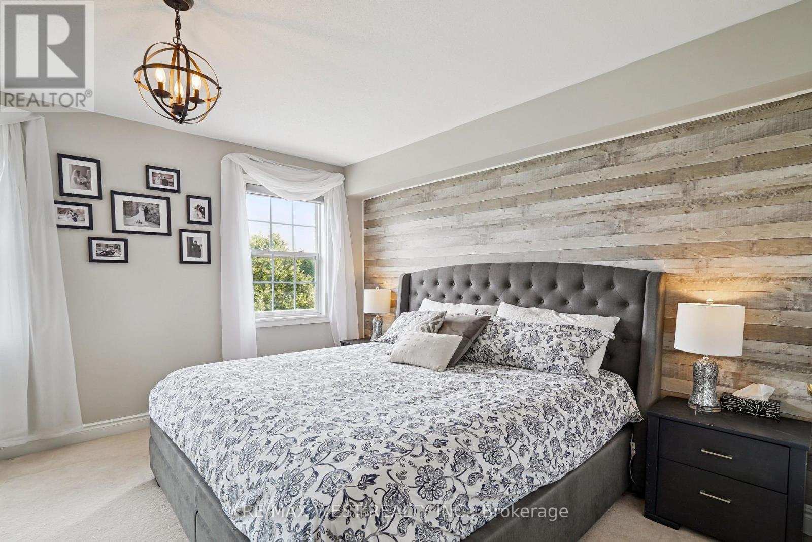Property at 10 LORING DOOLITTLE COURT image 4