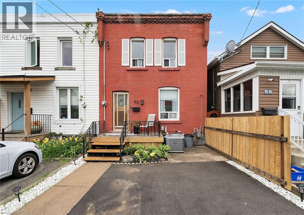 92 Glendale Avenue N, Hamilton, Ontario  L8L 7J7 - Photo 1 - 40761342