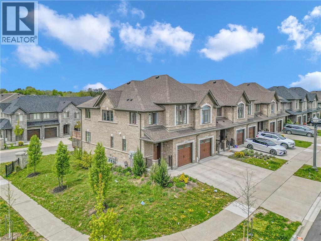 121 HOLLYBROOK Trail, Kitchener, Ontario