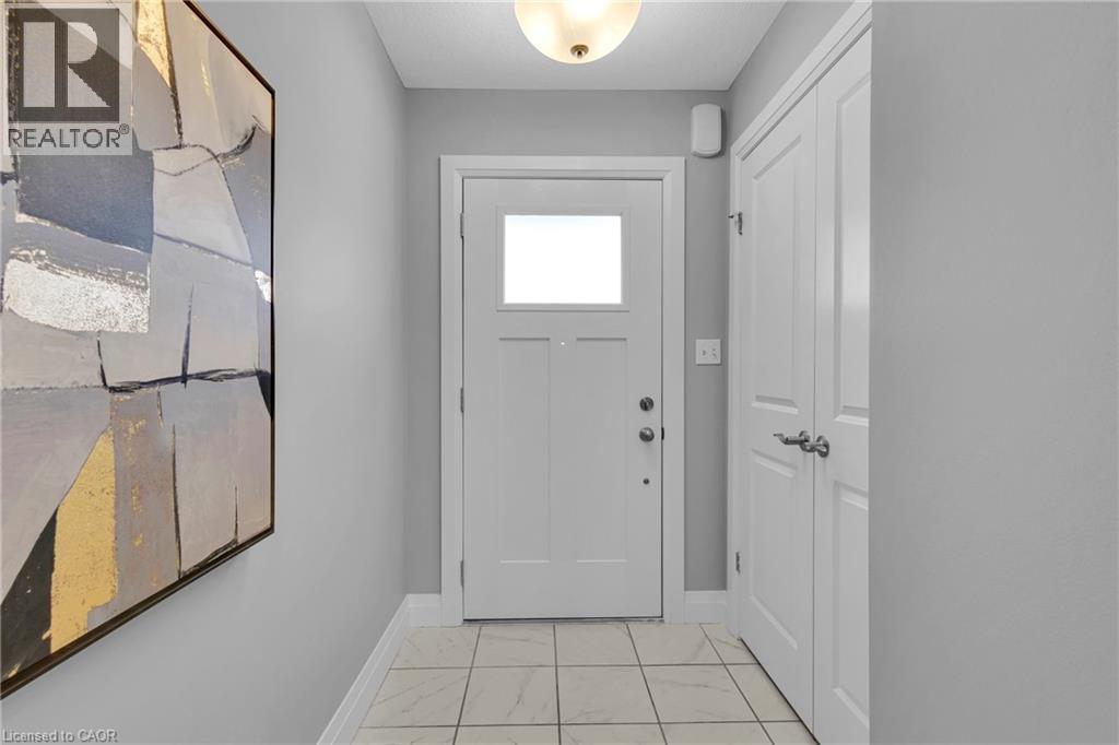 121 Hollybrook Trail, Kitchener, Ontario  N2R 0P1 - Photo 4 - 40761434