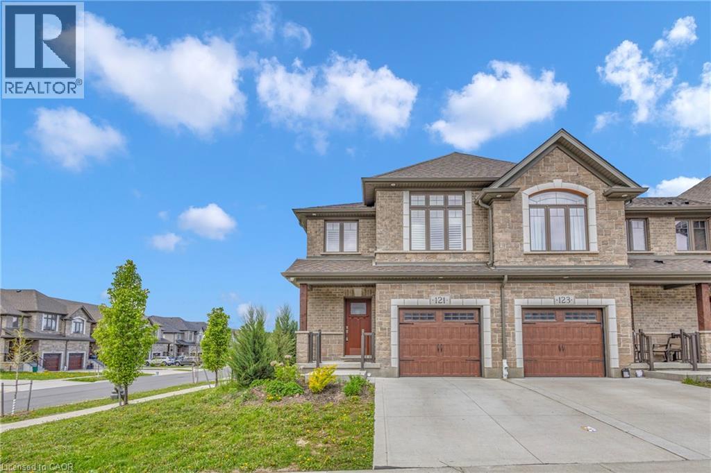 121 Hollybrook Trail, Kitchener, Ontario  N2R 0P1 - Photo 2 - 40761434