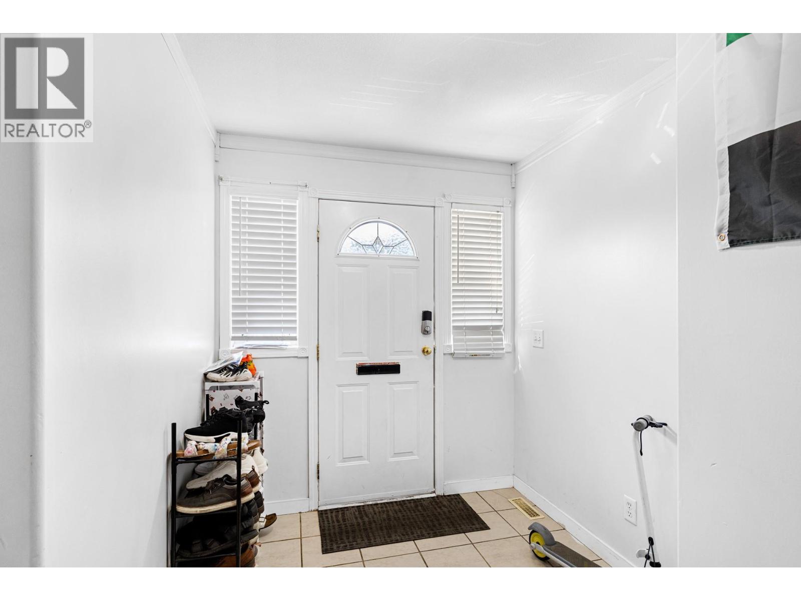 315 Gerstmar Road, kelowna, British Columbia