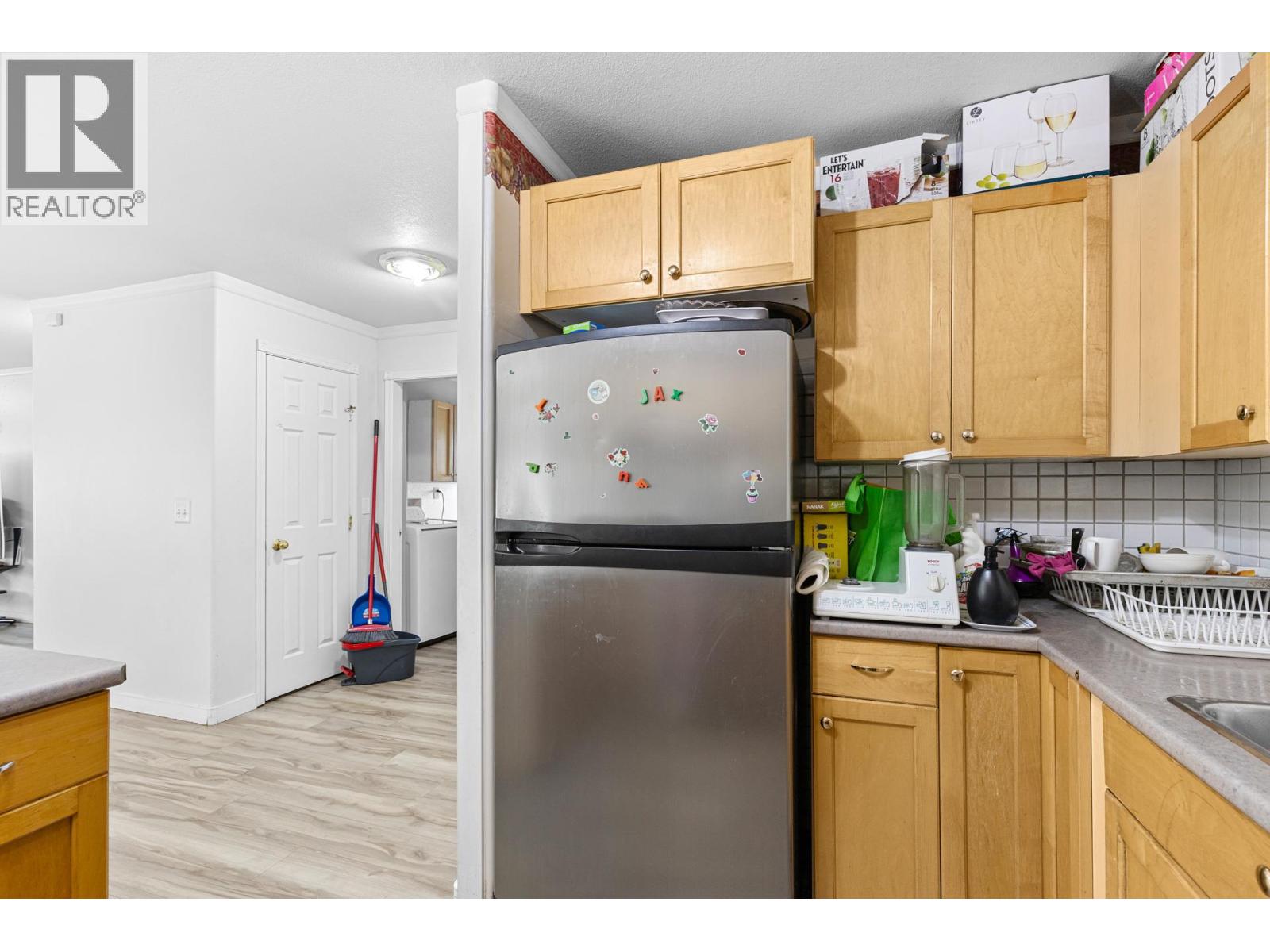 315 Gerstmar Road, Kelowna, British Columbia  V1X 4A6 - Photo 12 - 10359972