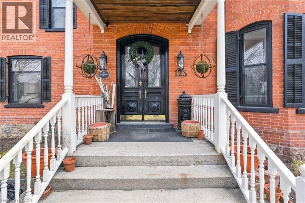 123 Main Street W, Grimsby, Ontario  L3M 1R9 - Photo 8 - 40761639