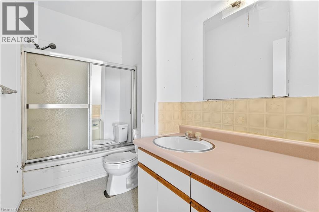 70a Ainslie Street S, Cambridge, Ontario  N1R 3K5 - Photo 11 - 40761673