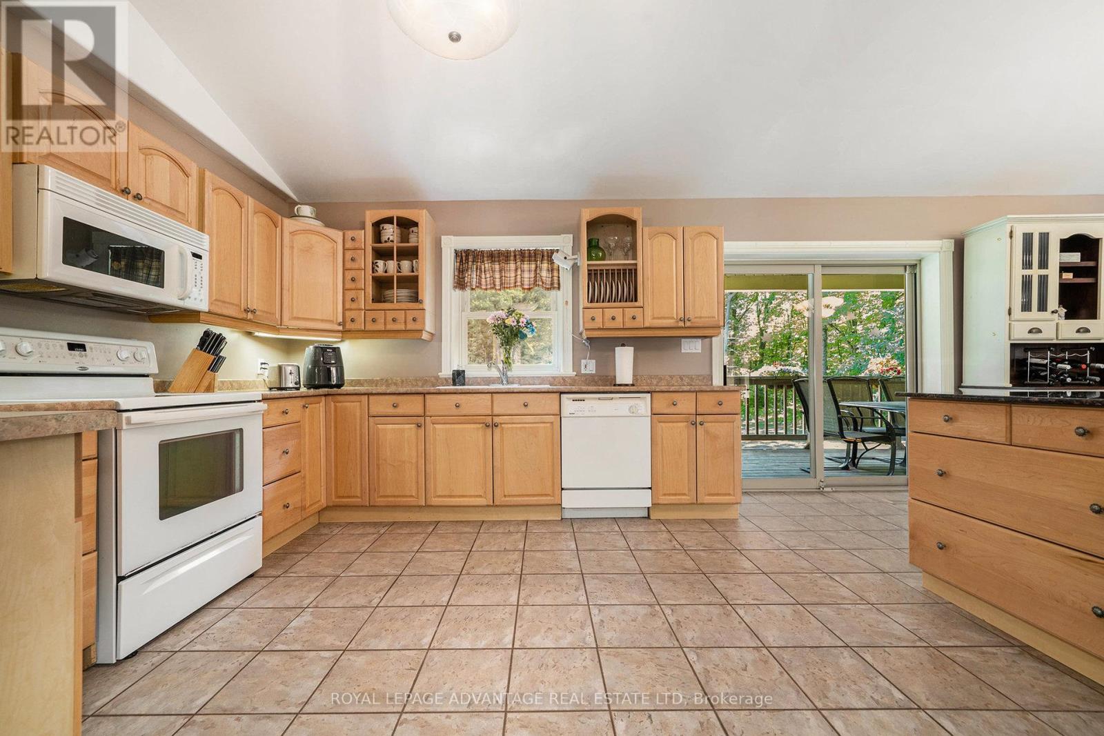 334 Station Road, Drummond/north Elmsley, Ontario  K7A 4S4 - Photo 14 - X12353642