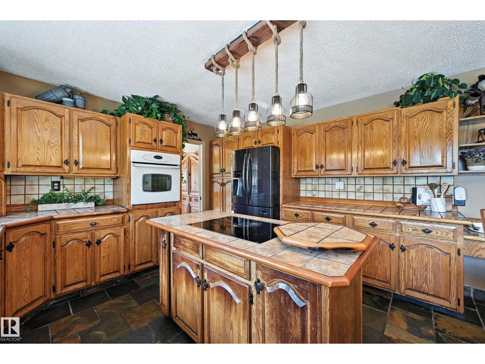 16815 41 Av Sw, Edmonton, Alberta  T6Y 0H9 - Photo 14 - E4453724