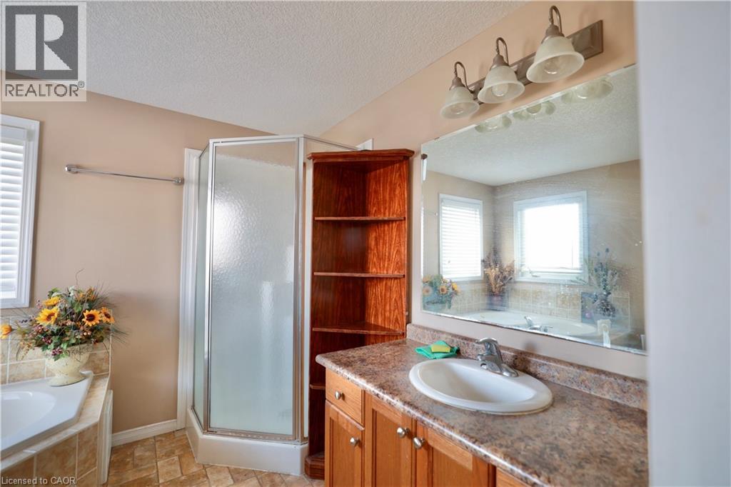 590 Goldthread Street, Waterloo, Ontario  N2V 2X6 - Photo 12 - 40693335