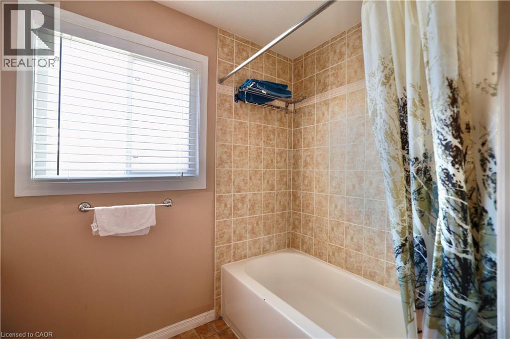 590 Goldthread Street, Waterloo, Ontario  N2V 2X6 - Photo 16 - 40693335