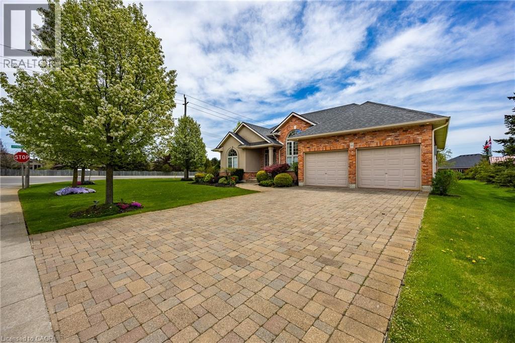 Property at 44 FOREST WOOD Drive image 3