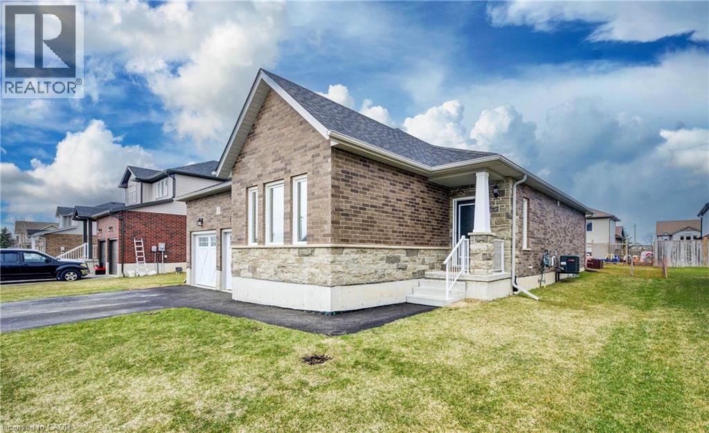 115 Maple Street, Drayton, Ontario  N0G 1P0 - Photo 3 - 40715539