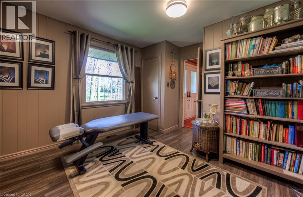 Property at 7 SQUIRE Court image 5