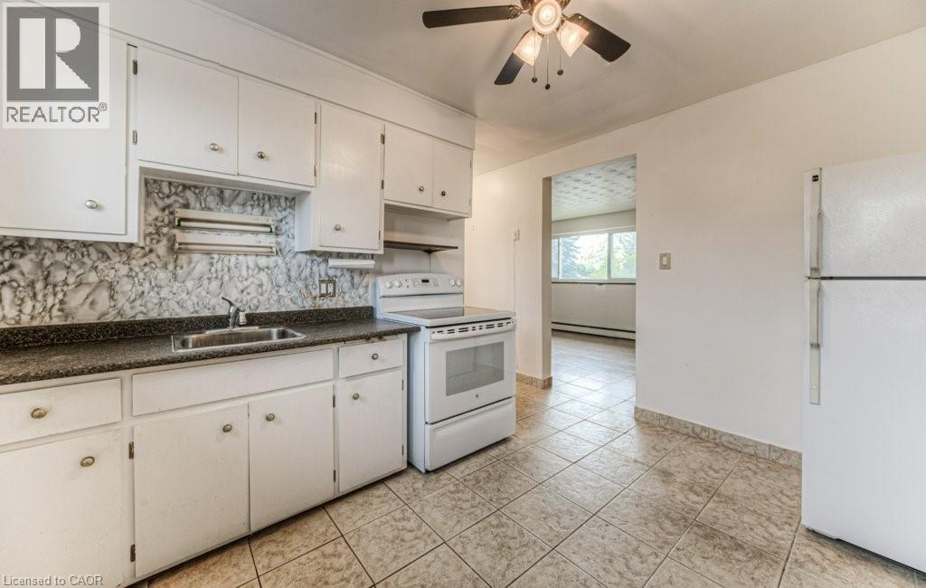 24 Cait Avenue, Kitchener, Ontario  N2C 1G4 - Photo 9 - 40719549