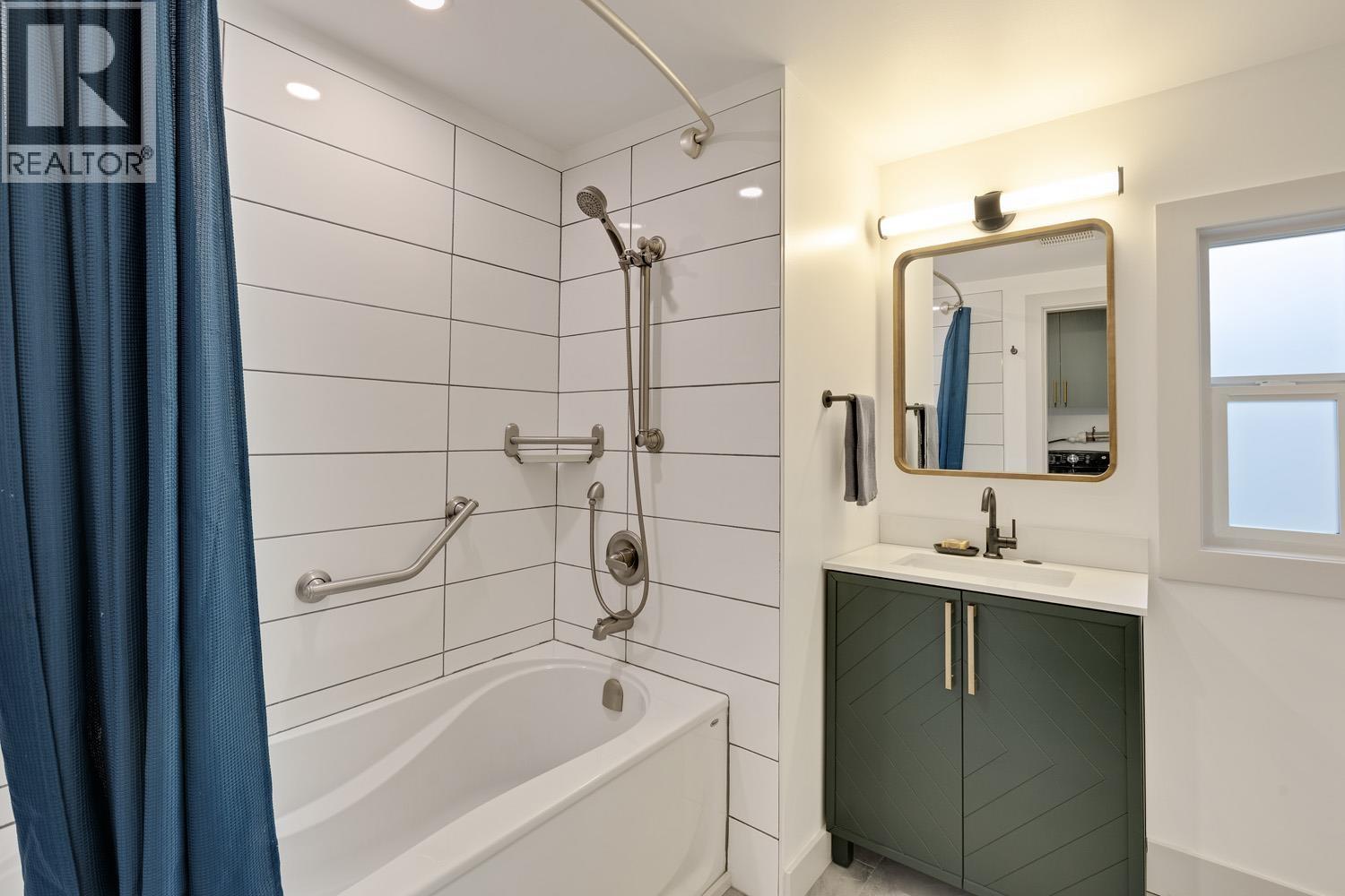 232 1830 Mamquam Road, Squamish, British Columbia  V0N 1T0 - Photo 12 - R3025029