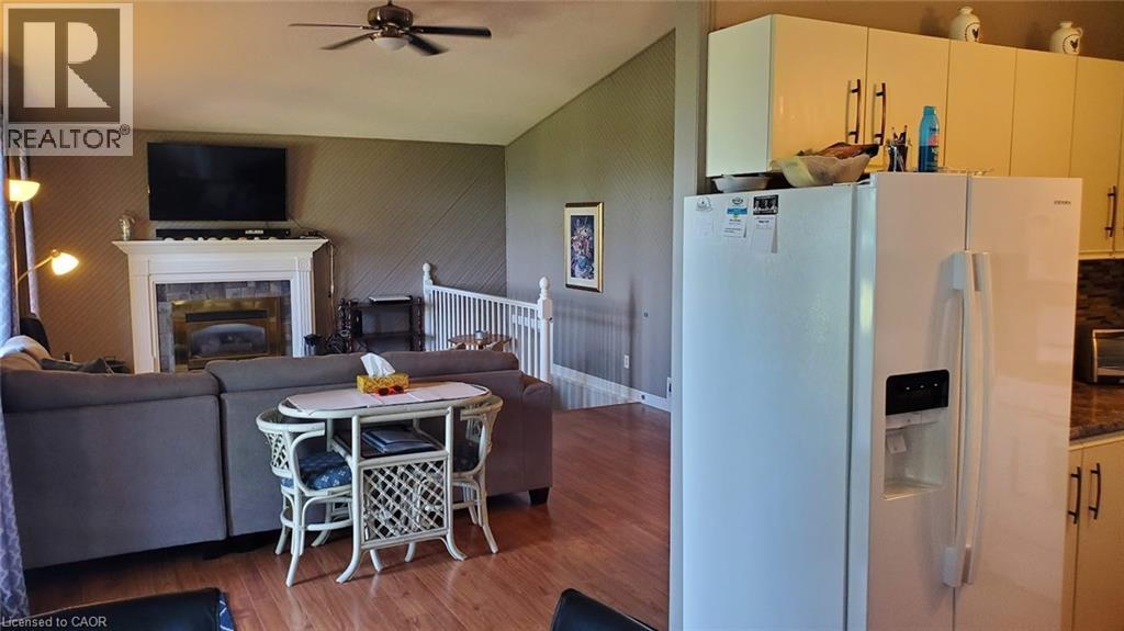 Photo 14 of 24 for 72147 Lake Shore Drive