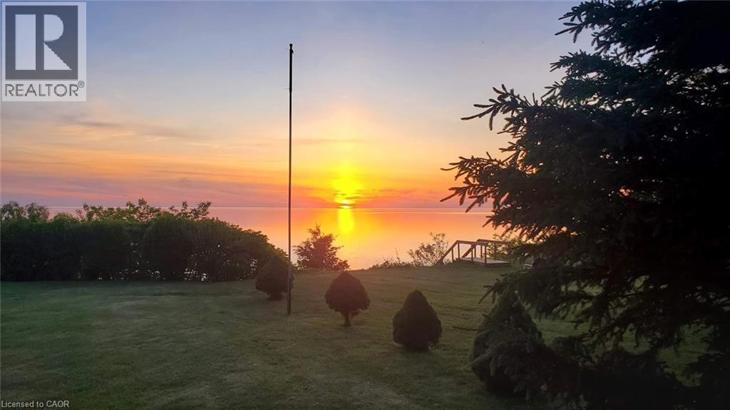 Photo 4 of 24 for 72147 Lake Shore Drive