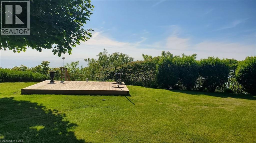 Photo 5 of 24 for 72147 Lake Shore Drive