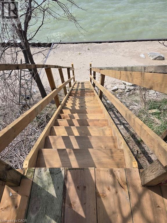 Photo 9 of 24 for 72147 Lake Shore Drive