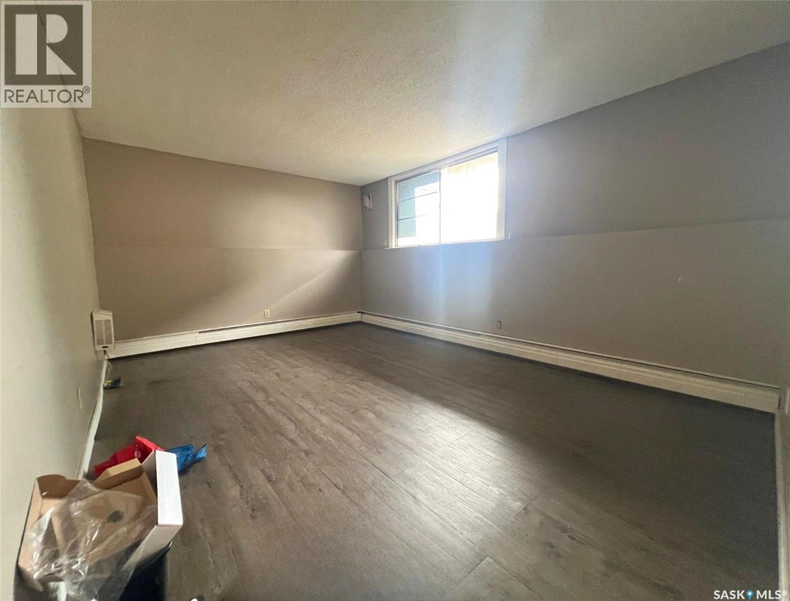 210 Begg Street W, Swift Current, Saskatchewan  S9H 0K5 - Photo 7 - SK015891