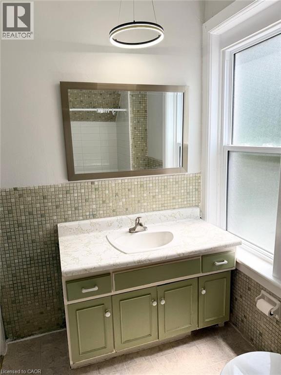 70 William Street W, Waterloo, Ontario  N2L 1J7 - Photo 17 - 40736703