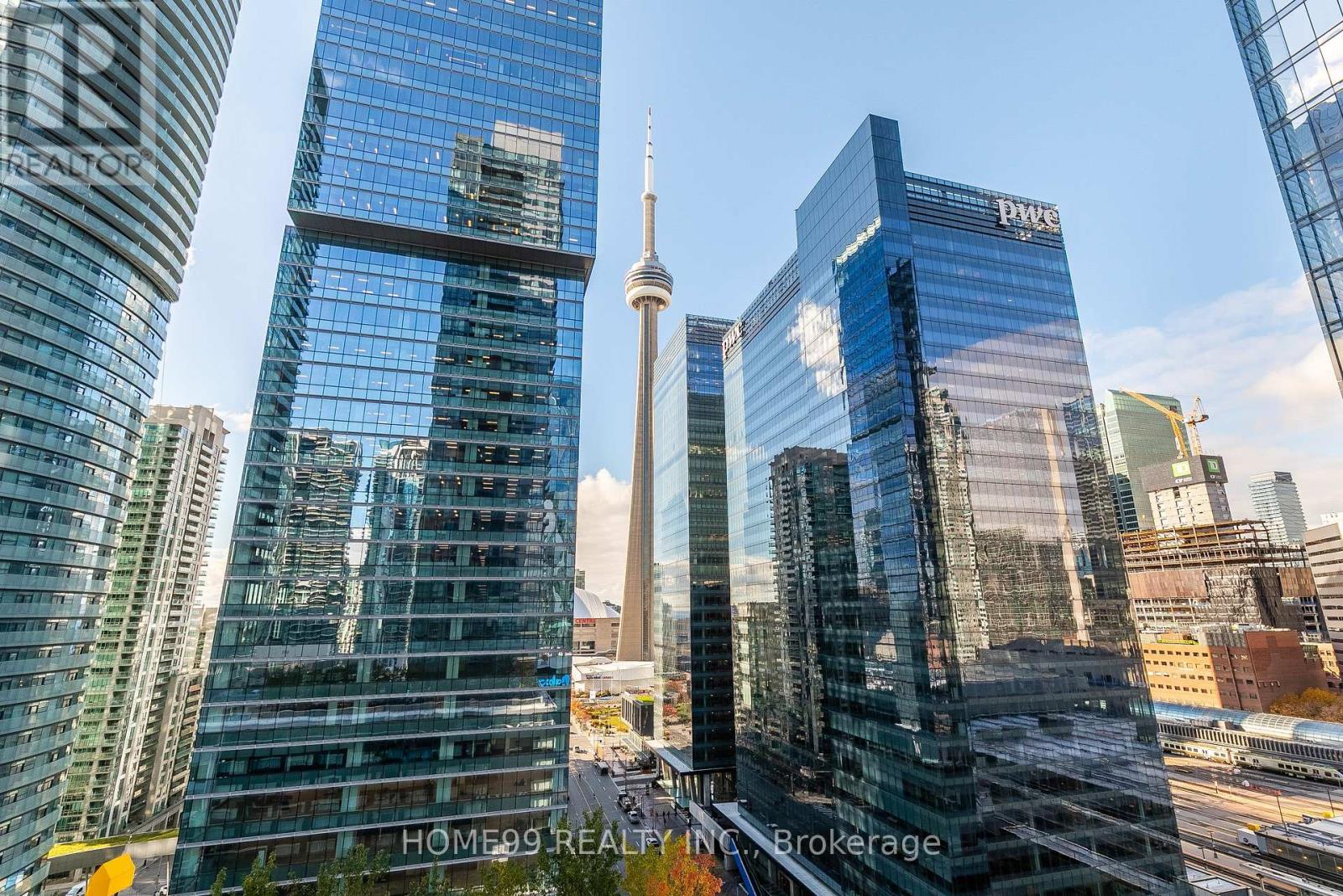1404 - 65 BREMNER BOULEVARD, Toronto, Ontario