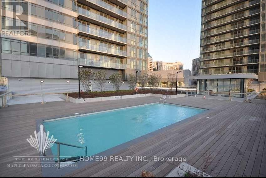 1404 - 65 Bremner Boulevard, Toronto, Ontario  M5J 0A7 - Photo 5 - C12353680
