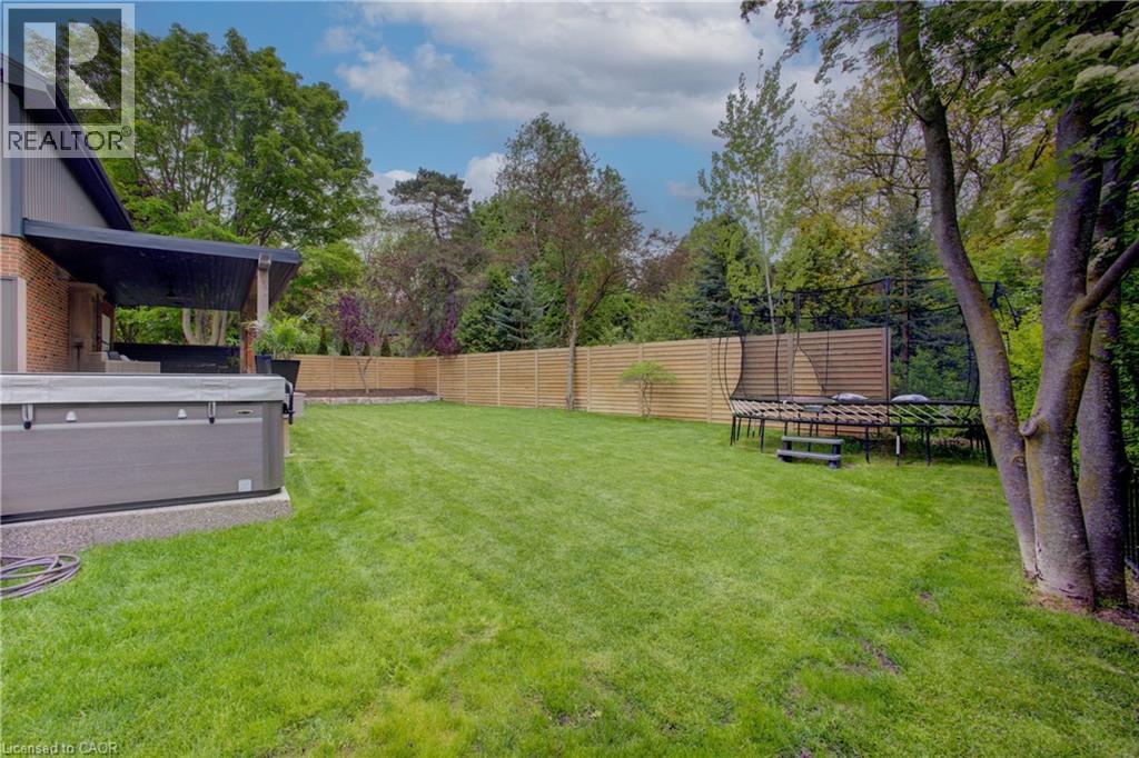 284 Old Post Road, Waterloo, Ontario  N2L 5C1 - Photo 35 - 40739229