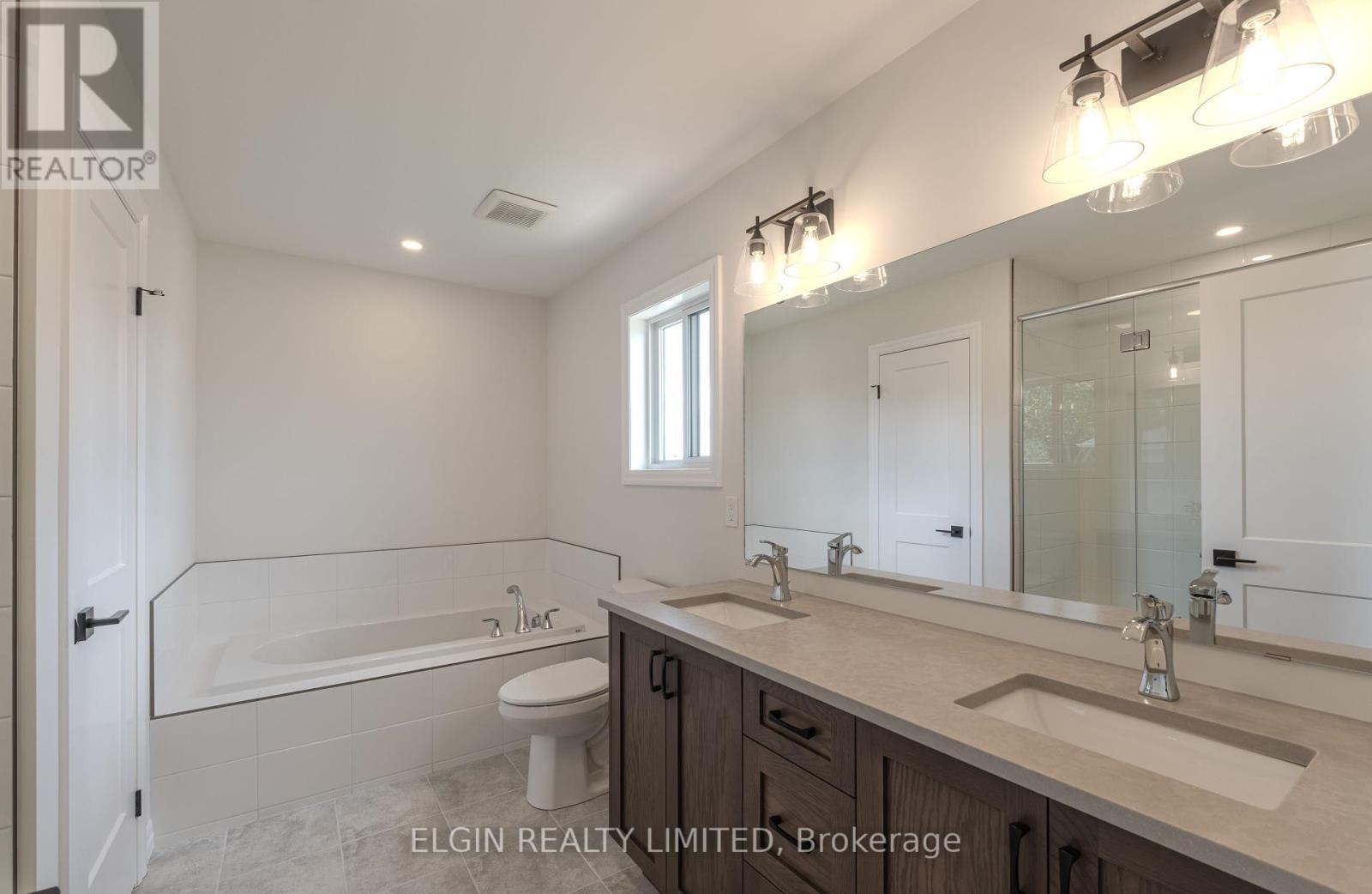 12 Braun Avenue, Tillsonburg, Ontario  N4G 0K5 - Photo 19 - X12344171