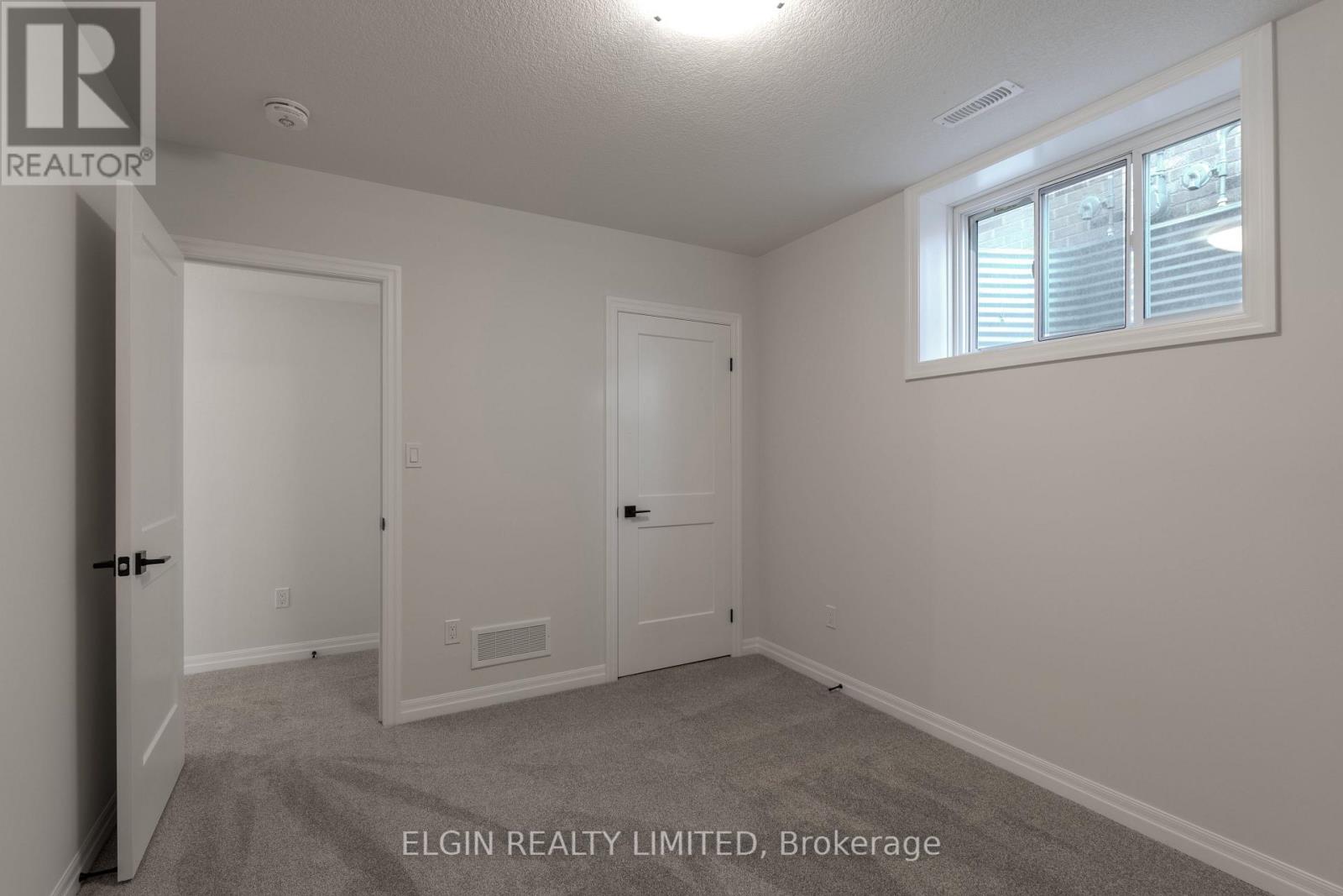 12 Braun Avenue, Tillsonburg, Ontario  N4G 0K5 - Photo 28 - X12344171