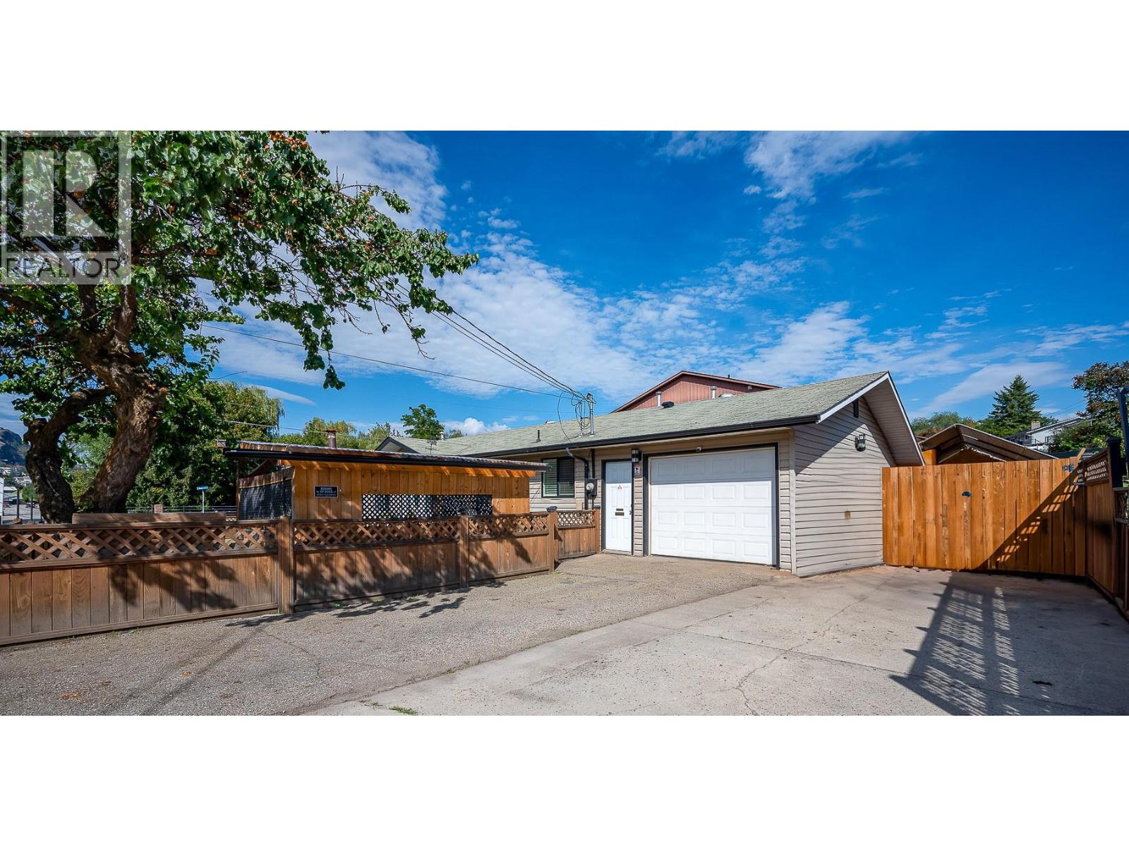 2305 39 Street, Vernon, British Columbia  V1T 7W9 - Photo 2 - 10359969