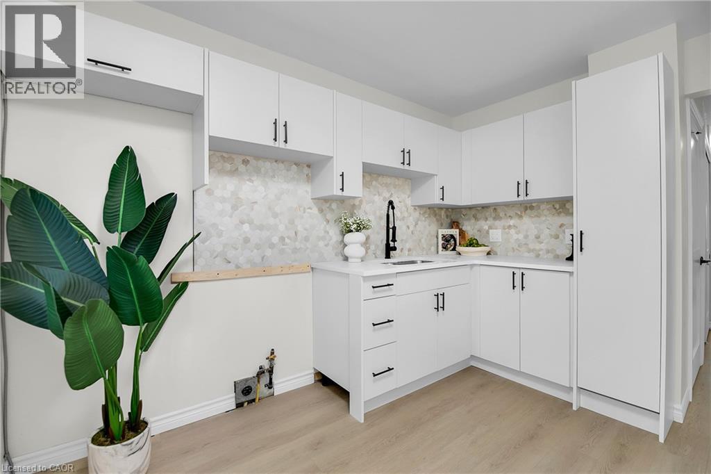 60 Charles Best Place, Kitchener, Ontario  N2M 5A3 - Photo 8 - 40742959
