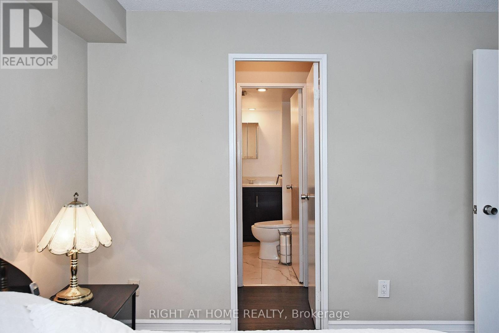 806 - 60 Inverlochy Boulevard, Markham, Ontario  L3T 4T7 - Photo 29 - N12353668