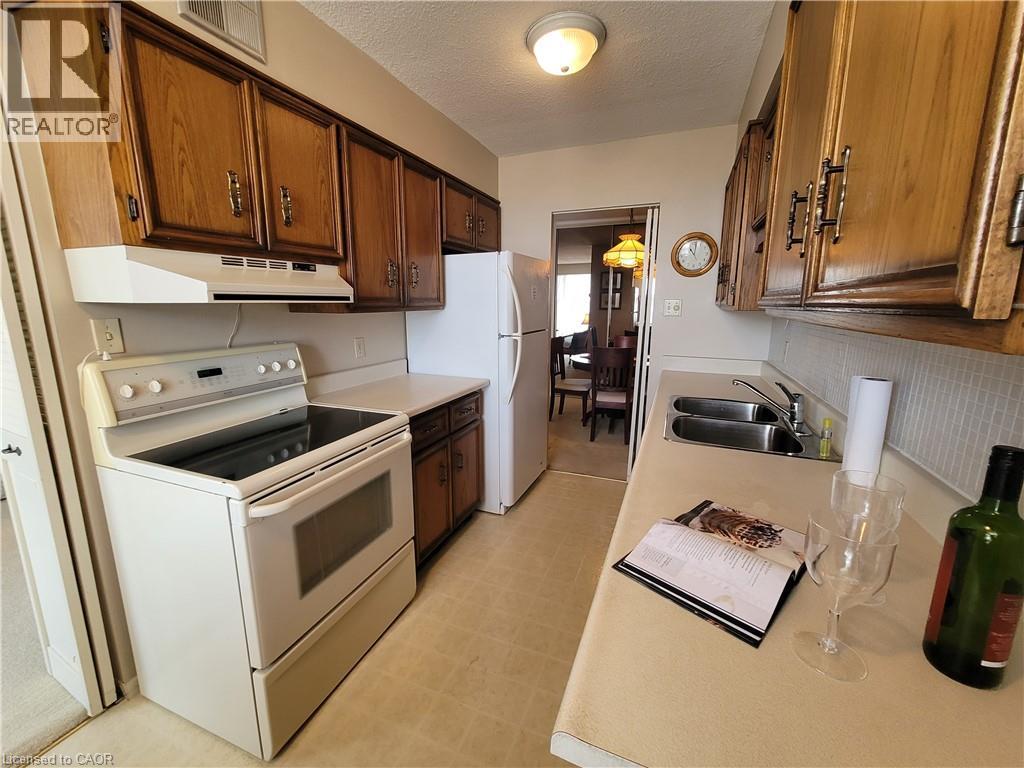81 Church Street Unit# 1602, Kitchener, Ontario  N2E 4M1 - Photo 11 - 40745367