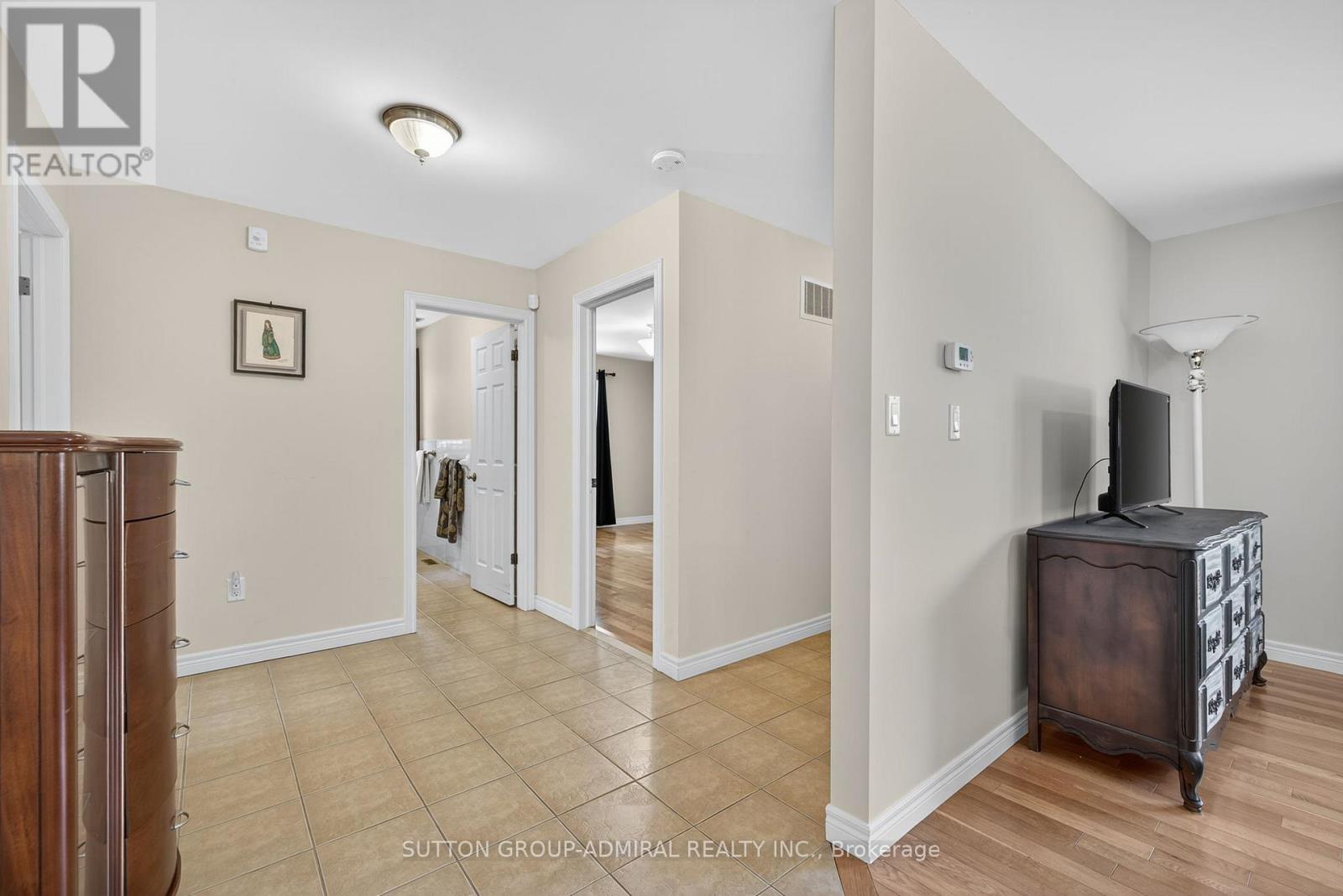 120 Lake Woods Drive, Whitchurch-Stouffville, Ontario  L4A 1P1 - Photo 41 - N12343558