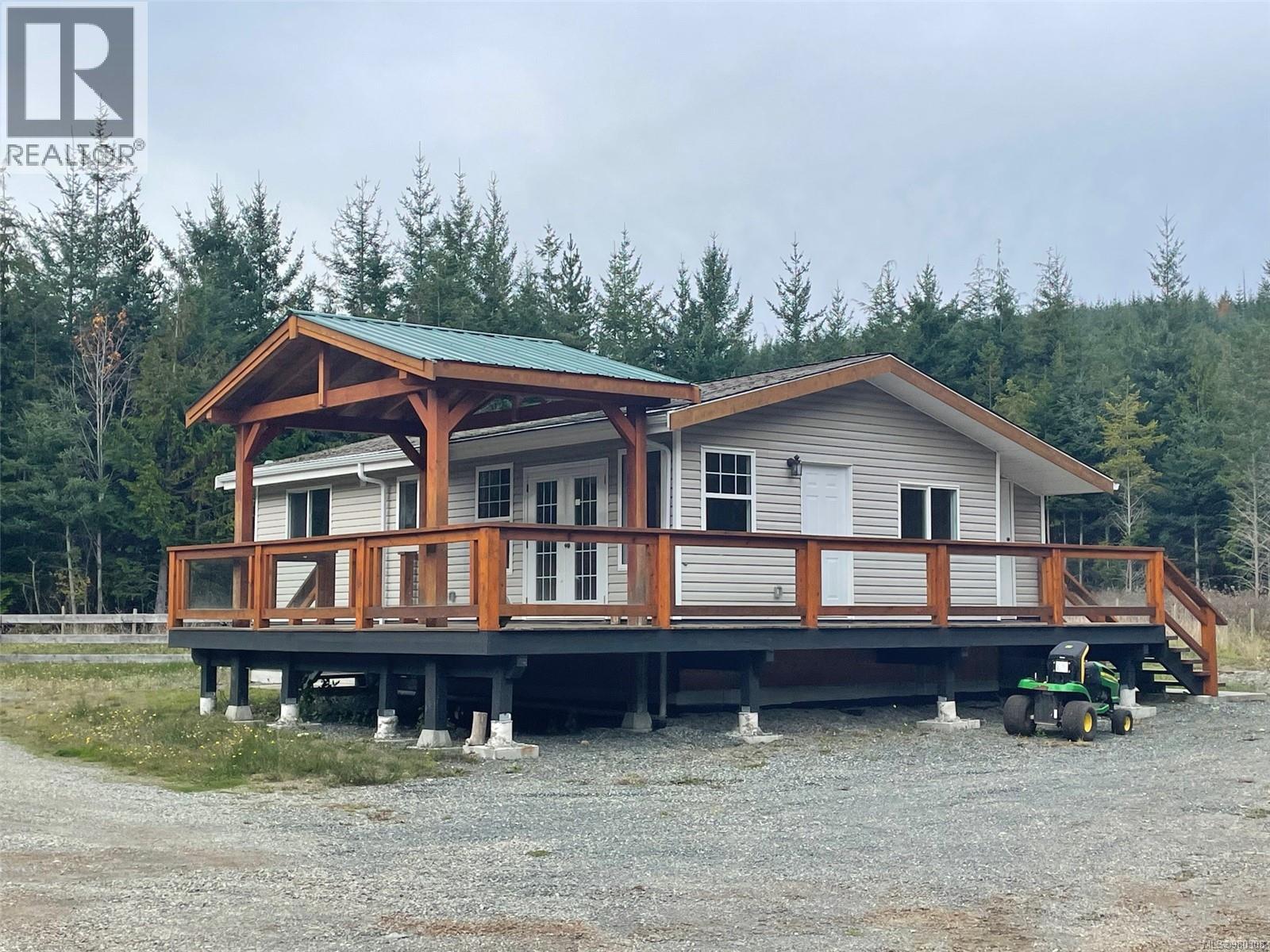 Property at 2590 Clark Rd image 3