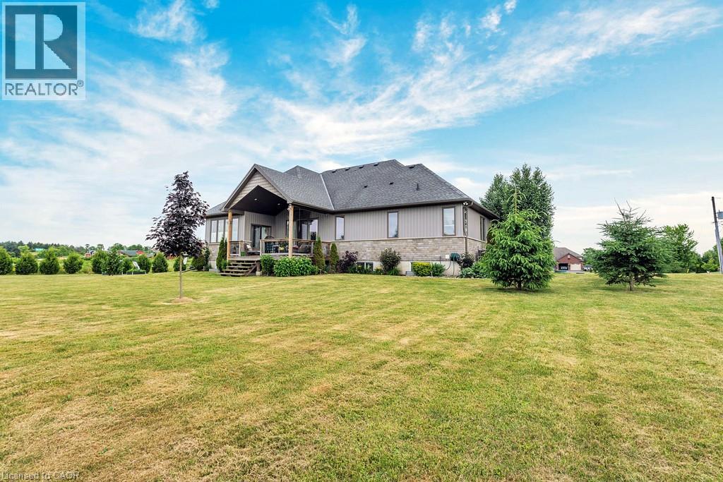 6 Macneil Court, Brantford, Ontario  N3S 0G3 - Photo 3 - 40745923