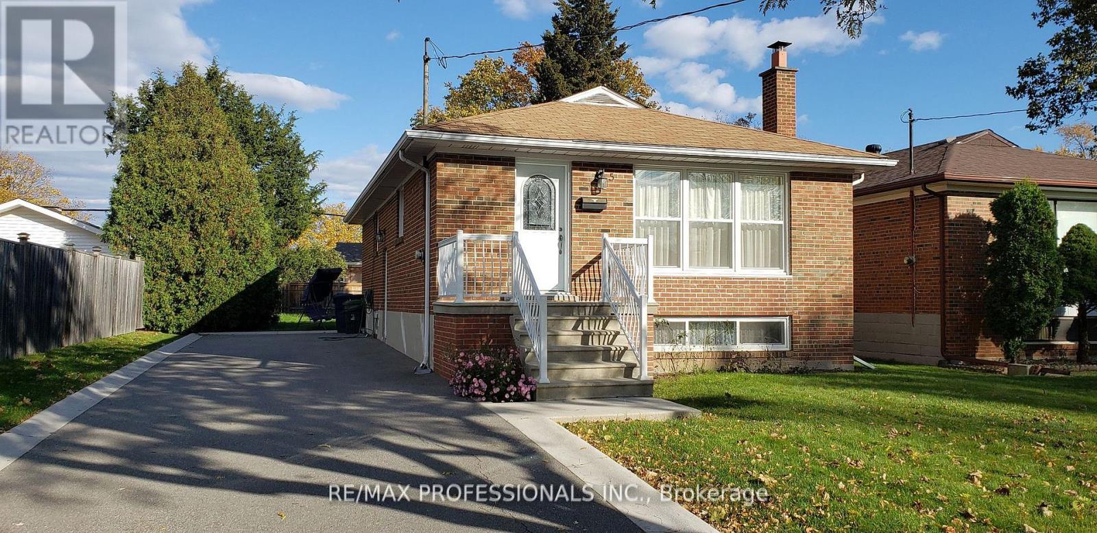 Unknown Address, ,     - Photo 1 - W12353676
