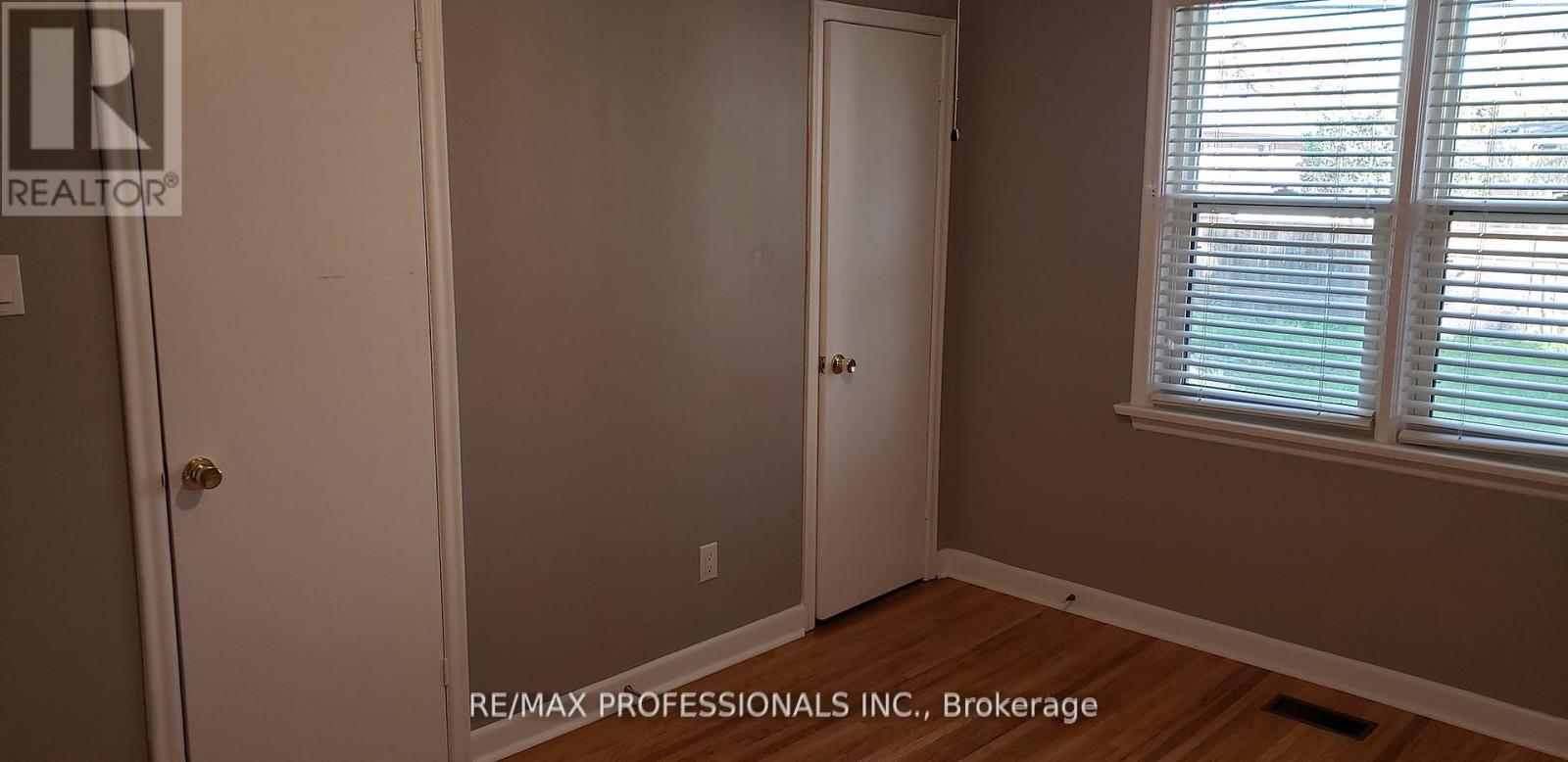 Unknown Address, ,     - Photo 2 - W12353676